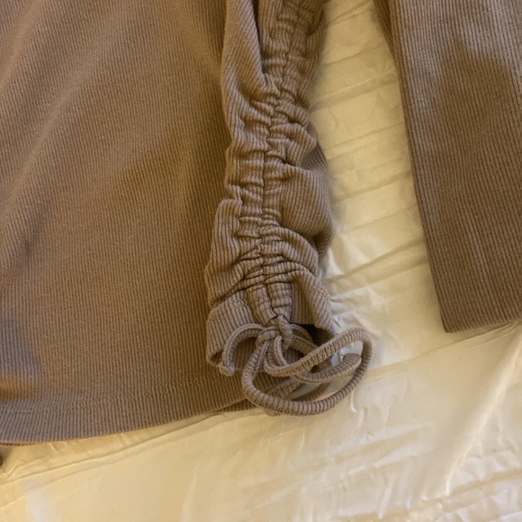 Dynamite long sleeve - Picture 3 of 3